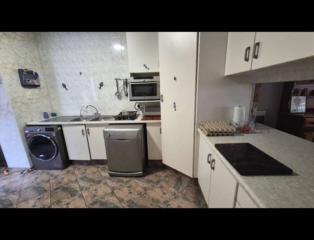 3 BEDROOM DUPLEX FOR SALE IN ASTON MANOR